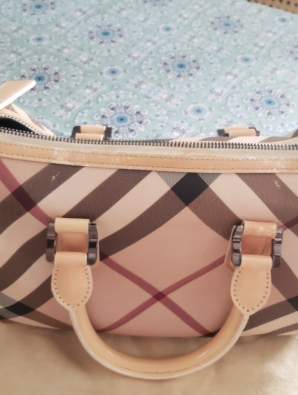 Burberry Bag - Picture 6 of 11